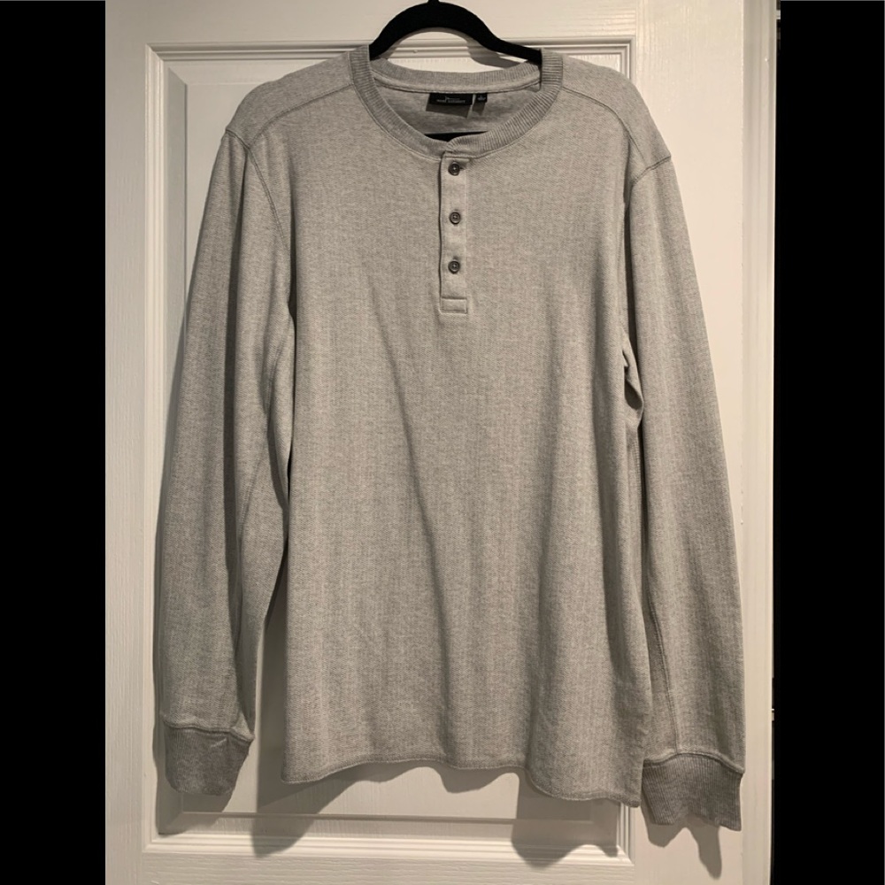Marc Anthony grey long sleeve tshirt